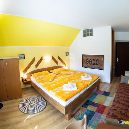 Apartments And Rooms Razen Bohinj Εξωτερικό φωτογραφία